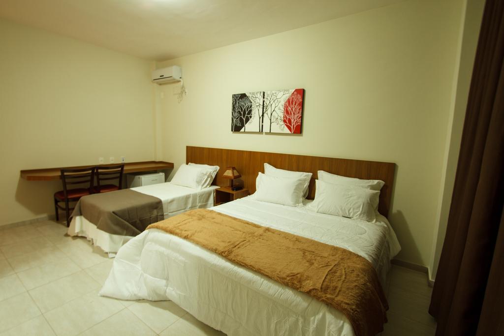 Ville De Montagne Hotel Brumadinho Exterior photo